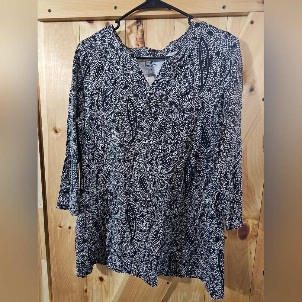 Patterned top